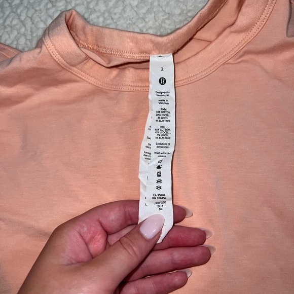 🍊lululemon basic tee🍊 - Picture 2 of 4
